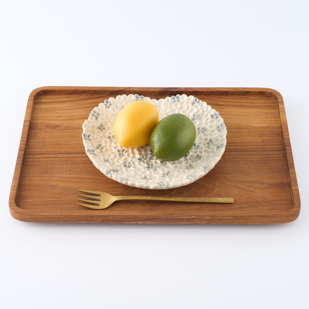 つちのわ 作家 石黒美佐緒 花守 中皿 ブルー白 ¥12,100 大人の焼き物