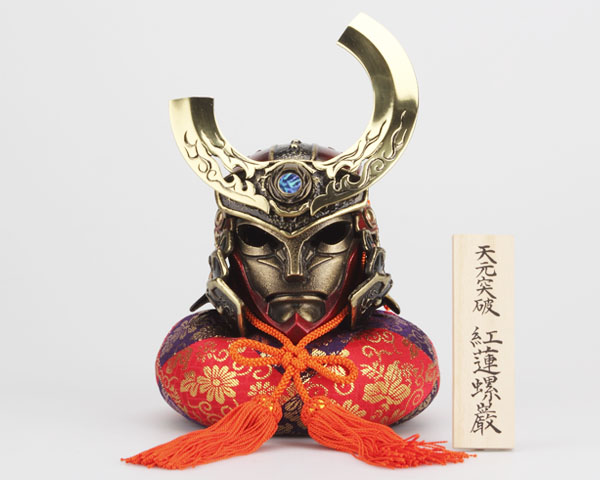 骨董　五月兜 五月のもの 『大楠公 三ッ鍬形 御兜』平安友真作｜骨董品買取 - ORIGEN