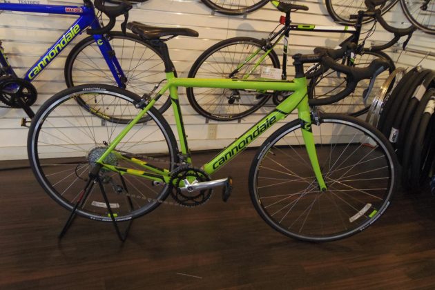 2016 CANNONDALE CAAD8(キャノンデール キャド8)フラットバー