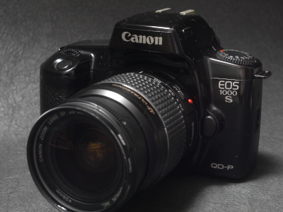 Canon EOS 1000S - プラカメだって生きている。ような気がする。
