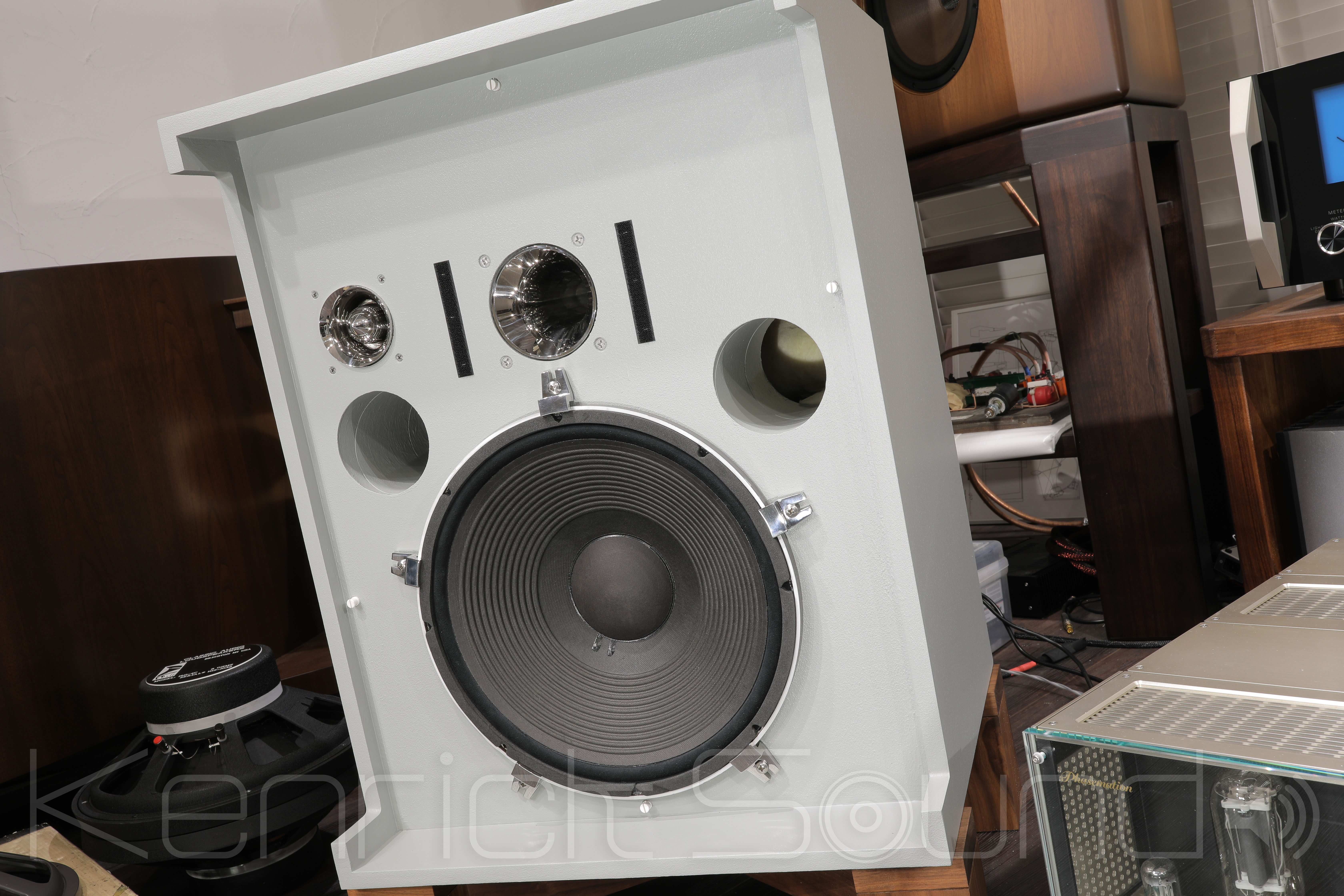 理想の3WAY構成 JBL 4320 ほとばしる『軽低音』と『重高音