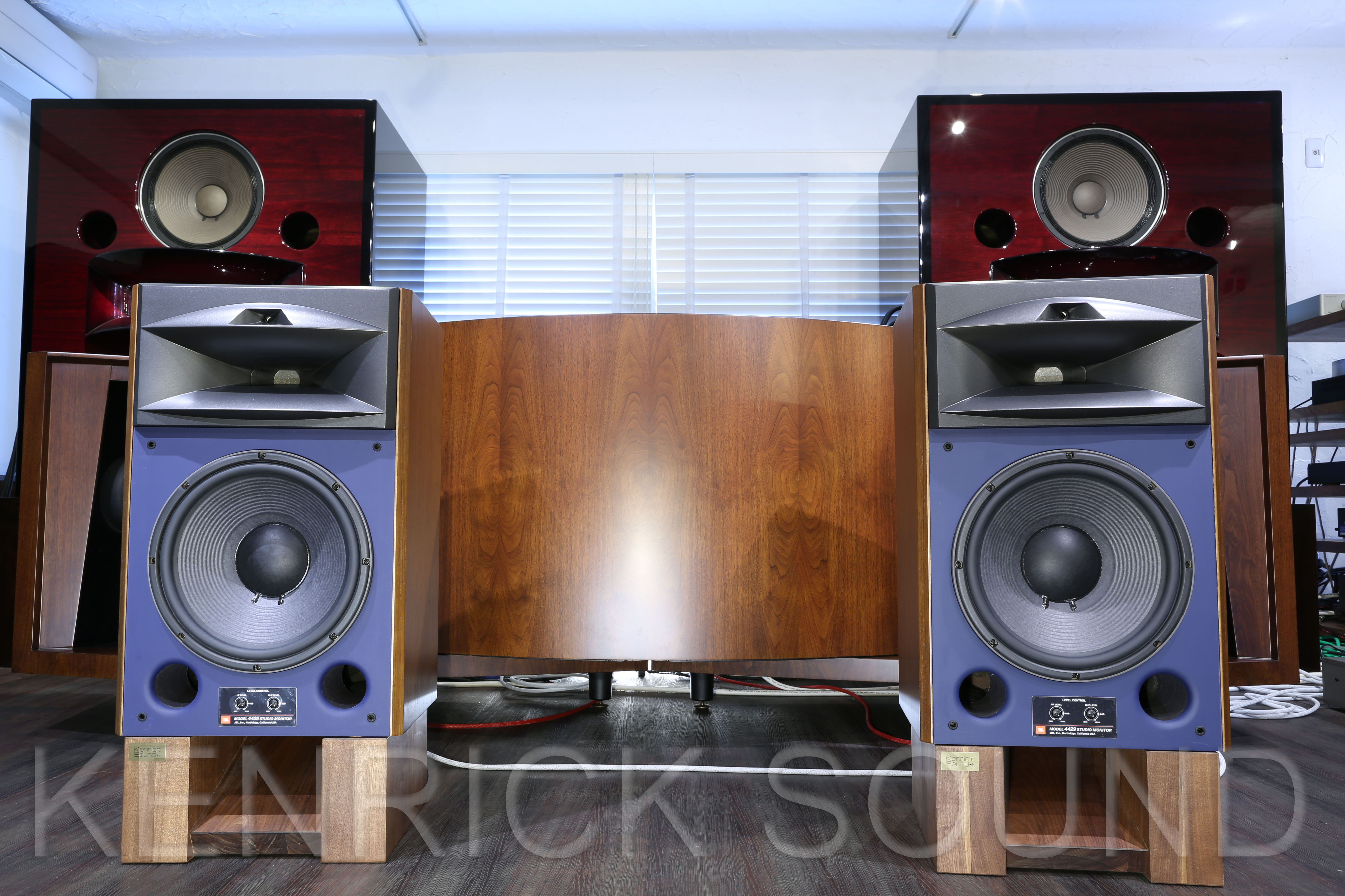 JBL 4429 最新型3wayミドルサイズ・スタジオモニタースピーカー