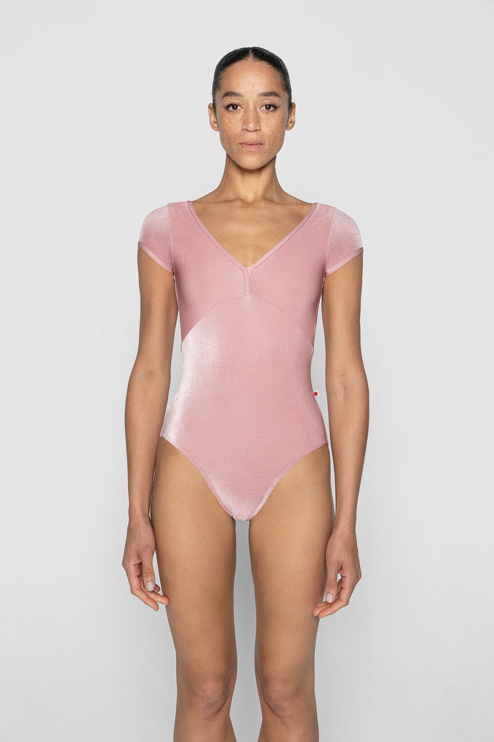 アリシア ベルベット/キャップスリーブ – Yumiko Japan