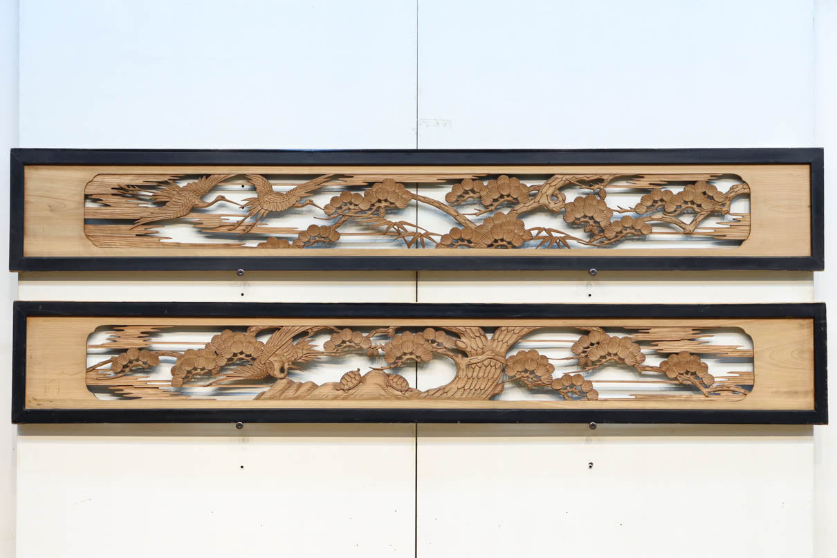 松と鶴亀の風景を繊細に描いた彫刻欄間 EZ2410ab 在庫(a:1 b:0)枚 – 古