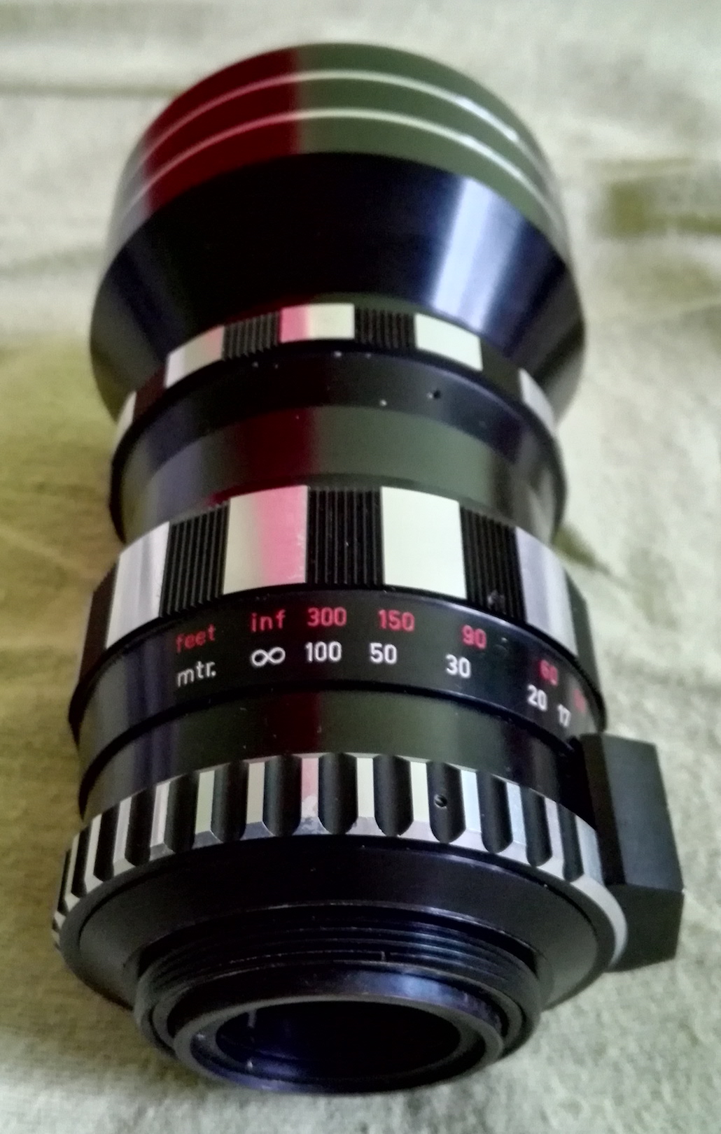 strange Enna Tele-Ennalyt f/4,5 200mm M39x1