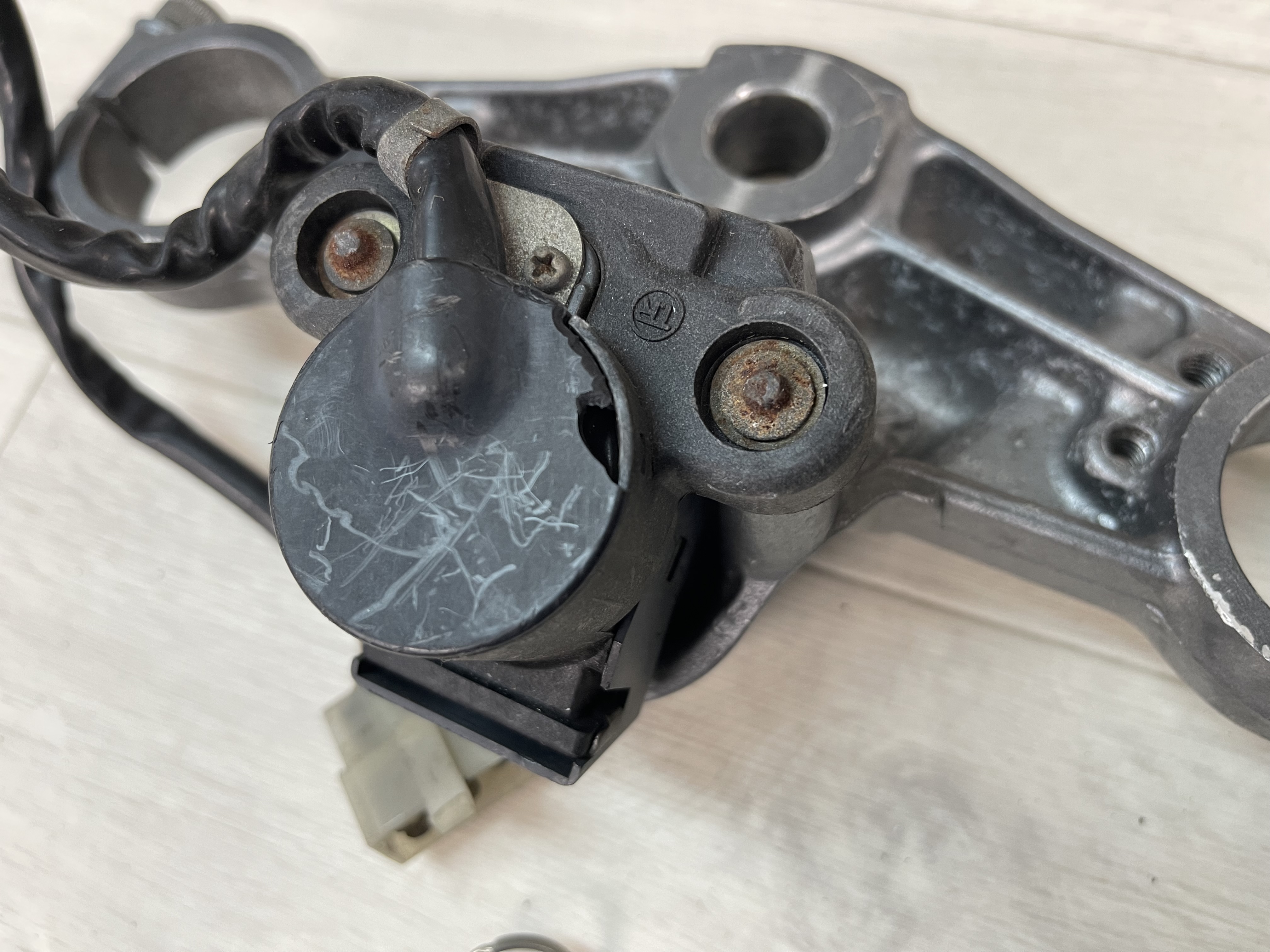 中古バイクパーツ販売専門店アイラブモーターZZR1100/ ZZ-R1100/ ZX-11