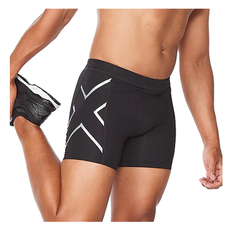 ツータイムズユー 2XU コンプレッション 1/2ショーツ ハーフタイツ