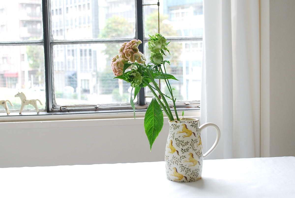 馬が描かれた器 [ 山野辺 彩 ] ※販売についてのご案内※ ＝ she likes