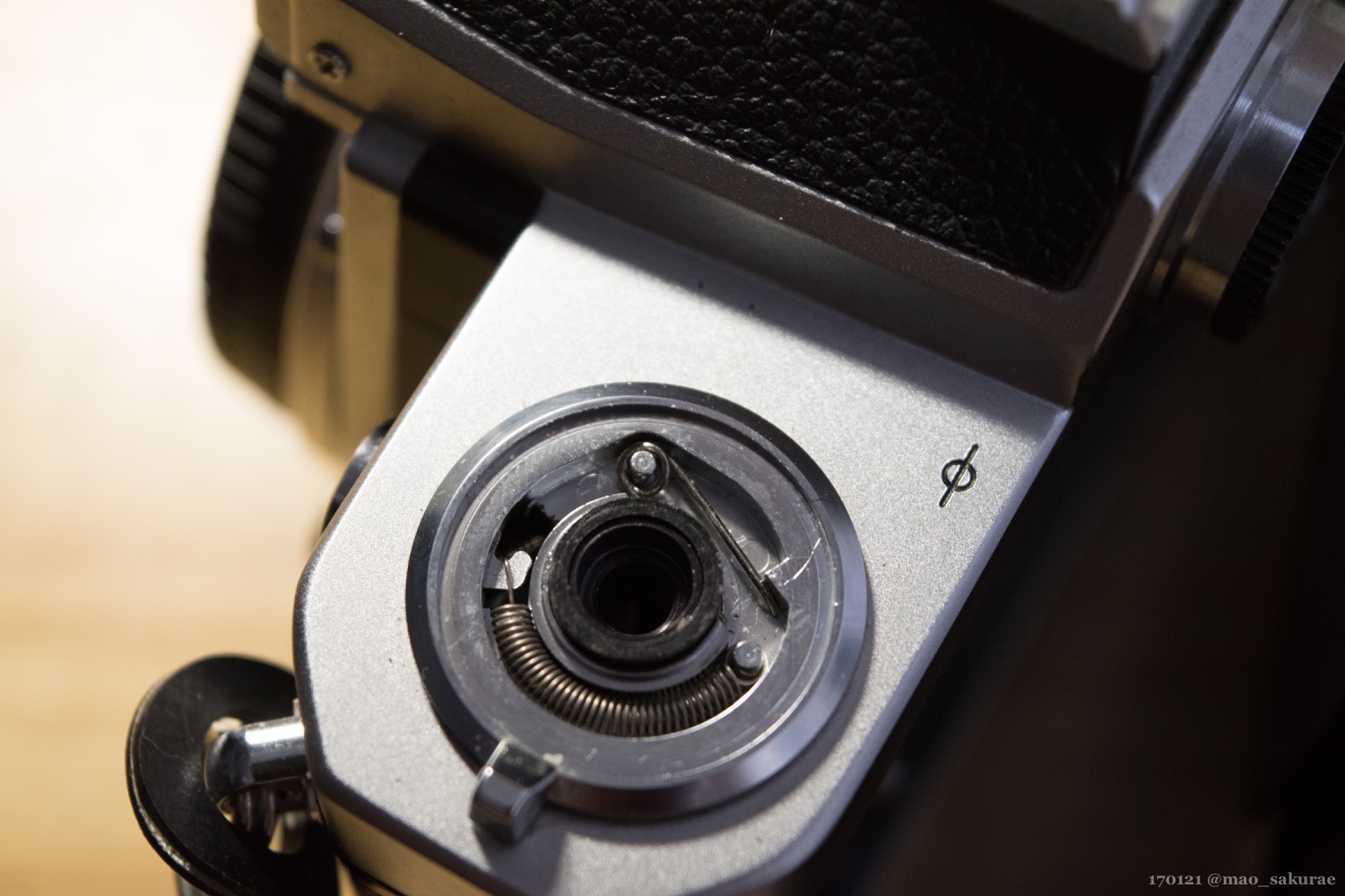 ニコンFM・モルトプレーン交換顛末記 – Sakurae.JP