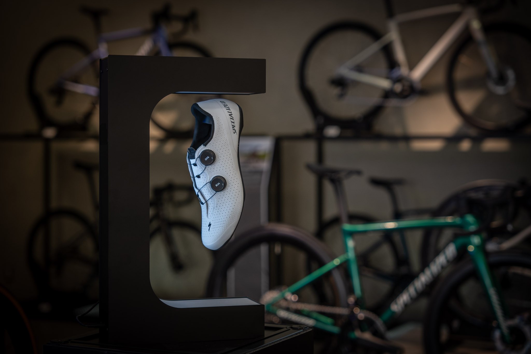 至高の履き心地をより身近に Torch 3.0 & Torch 2.0｜Specialized