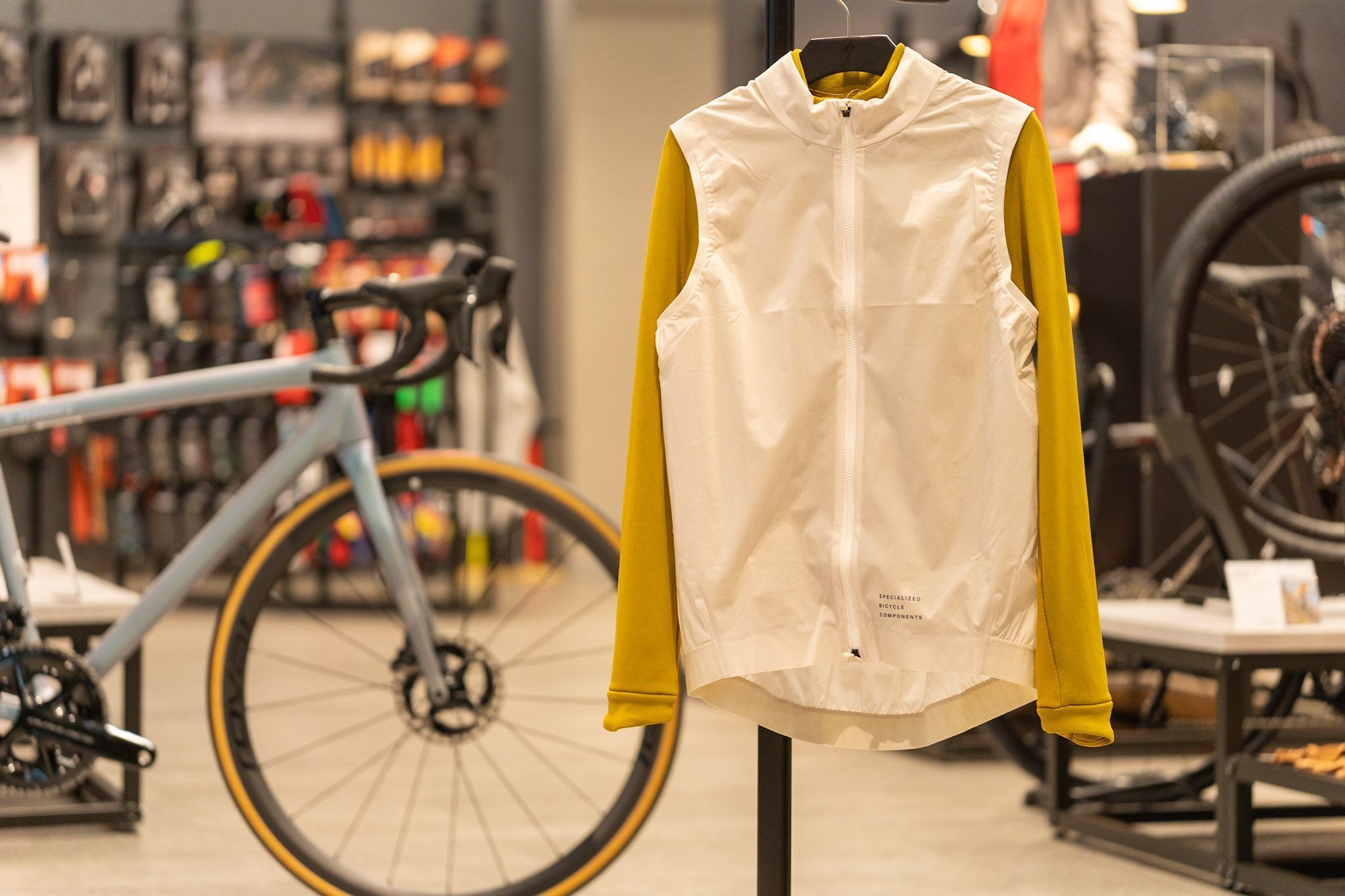 自分にぴったりな秋冬ウェアでサイクリングを楽しみませんか