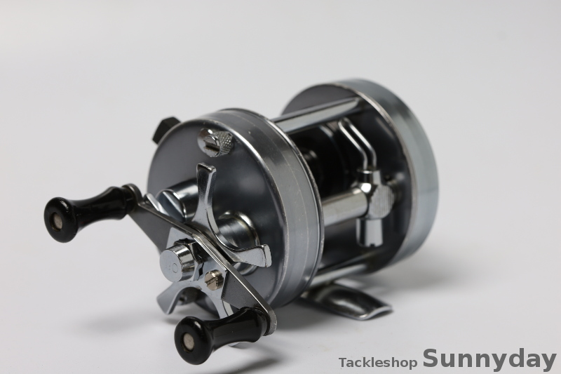 アブガルシア アンバサダー 2500C 750500 希少 75年 ファーストモデル