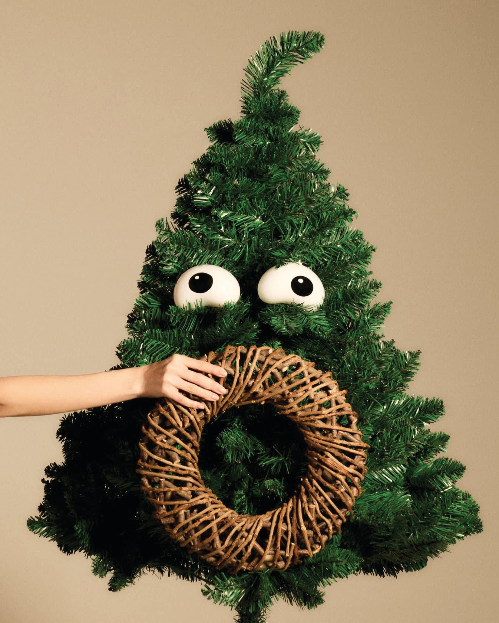 Nick: 2 hand-painted blown glass Christmas baubles | Alessi