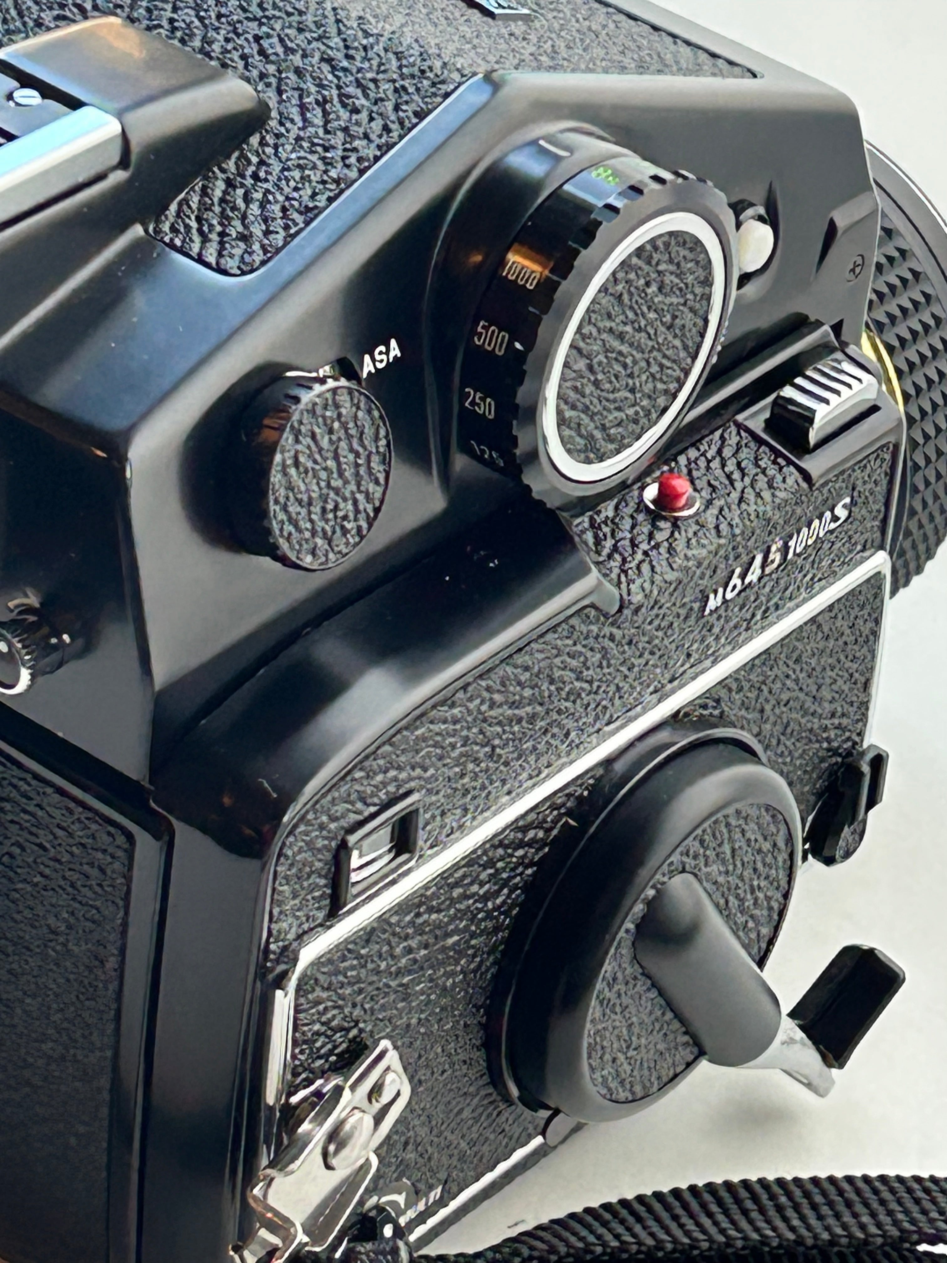 Mamiya 645 1000S camera kit – Picture This Film Lab