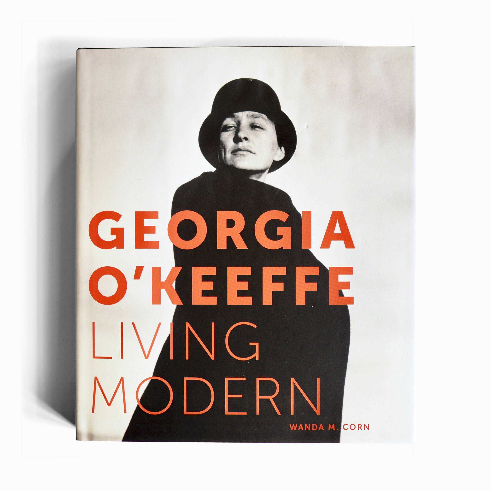 GEORGIA O'KEEFFE : LIVING MODERN [used]