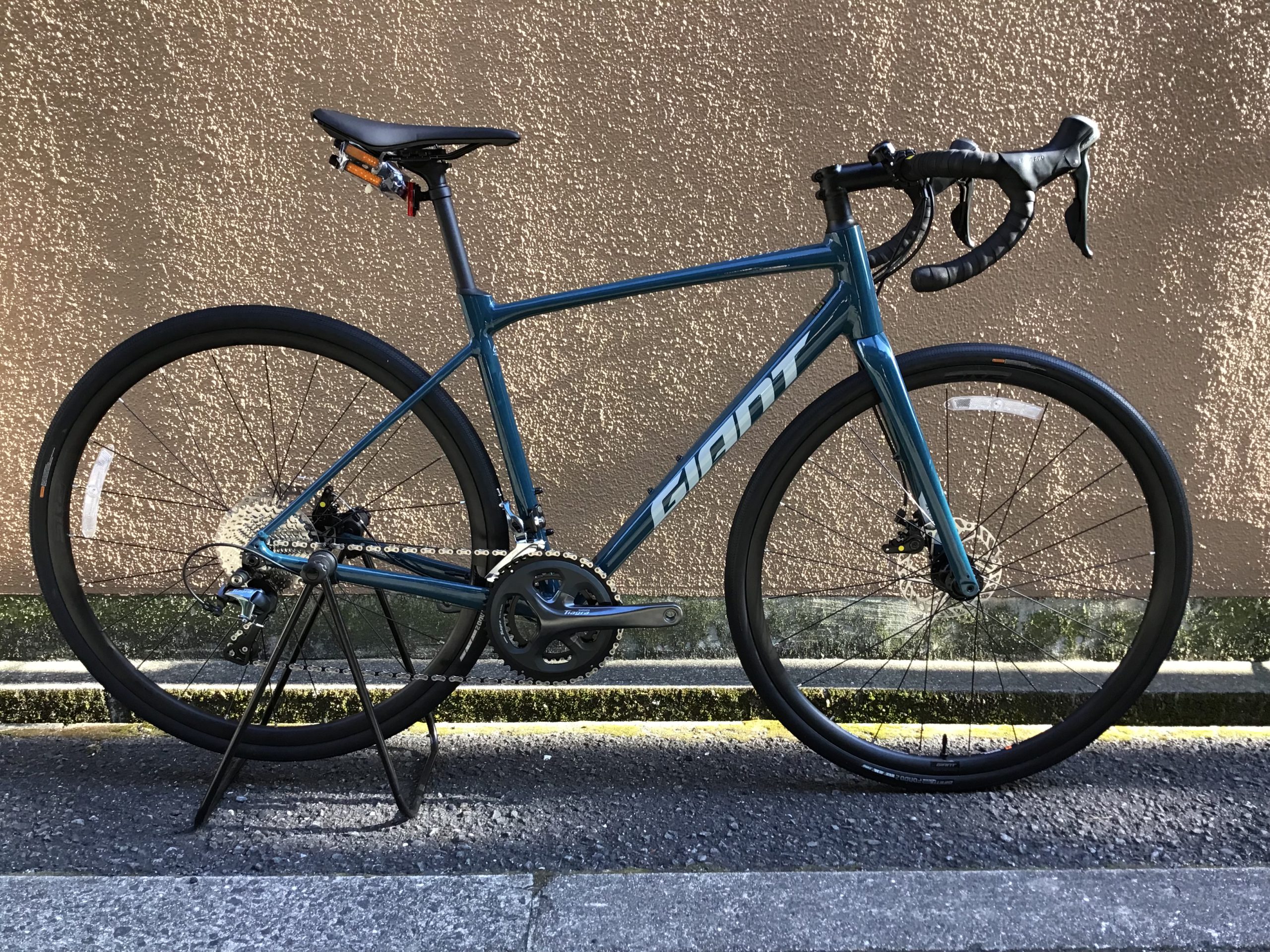 特価 現品限り GIANT CONTEND AR 2 M 480mm ブルー | トモダサイクル