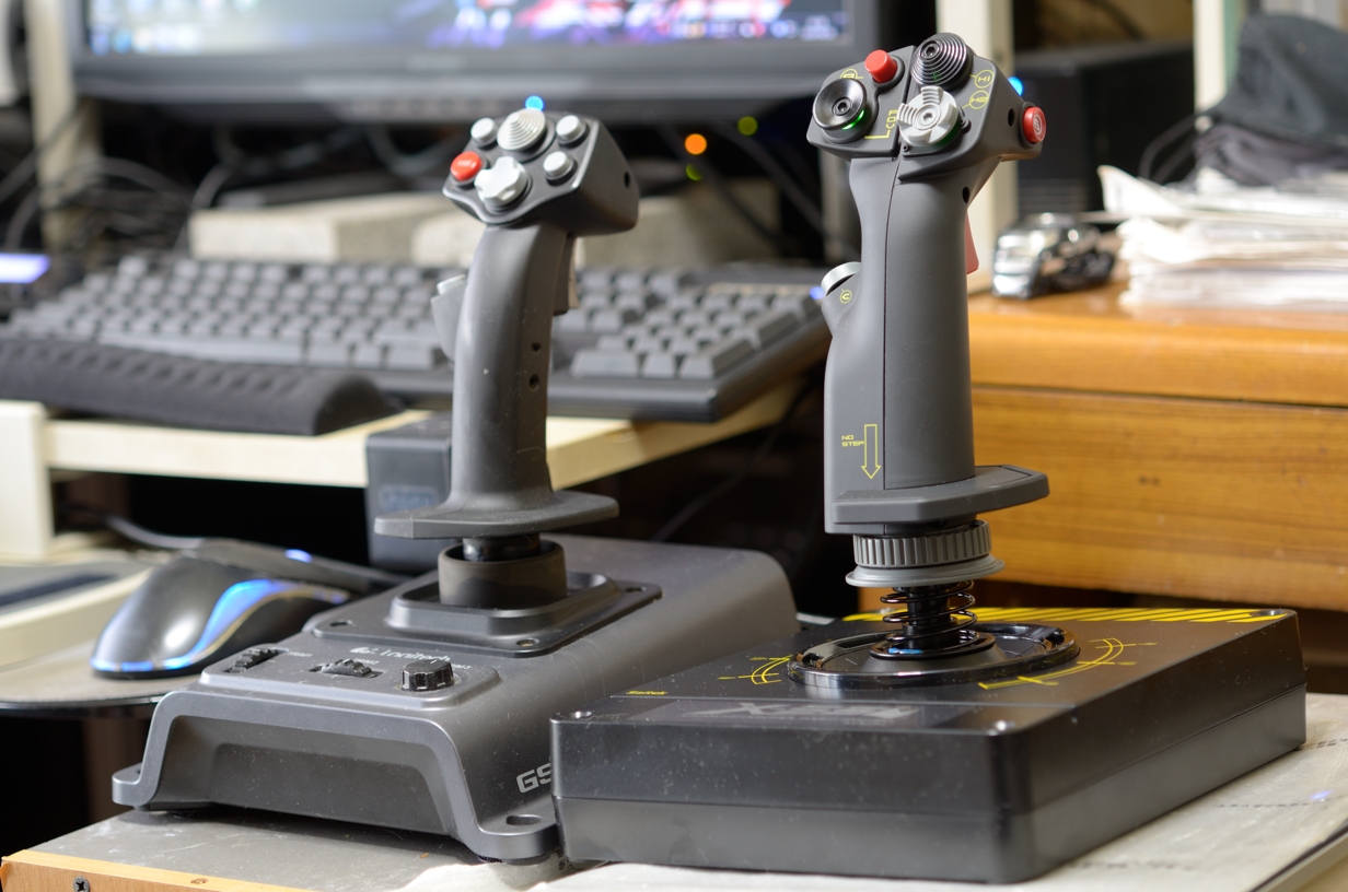Saitek Pro Flight X-55 Rhino H.O.T.A.S. System: 流星の巣