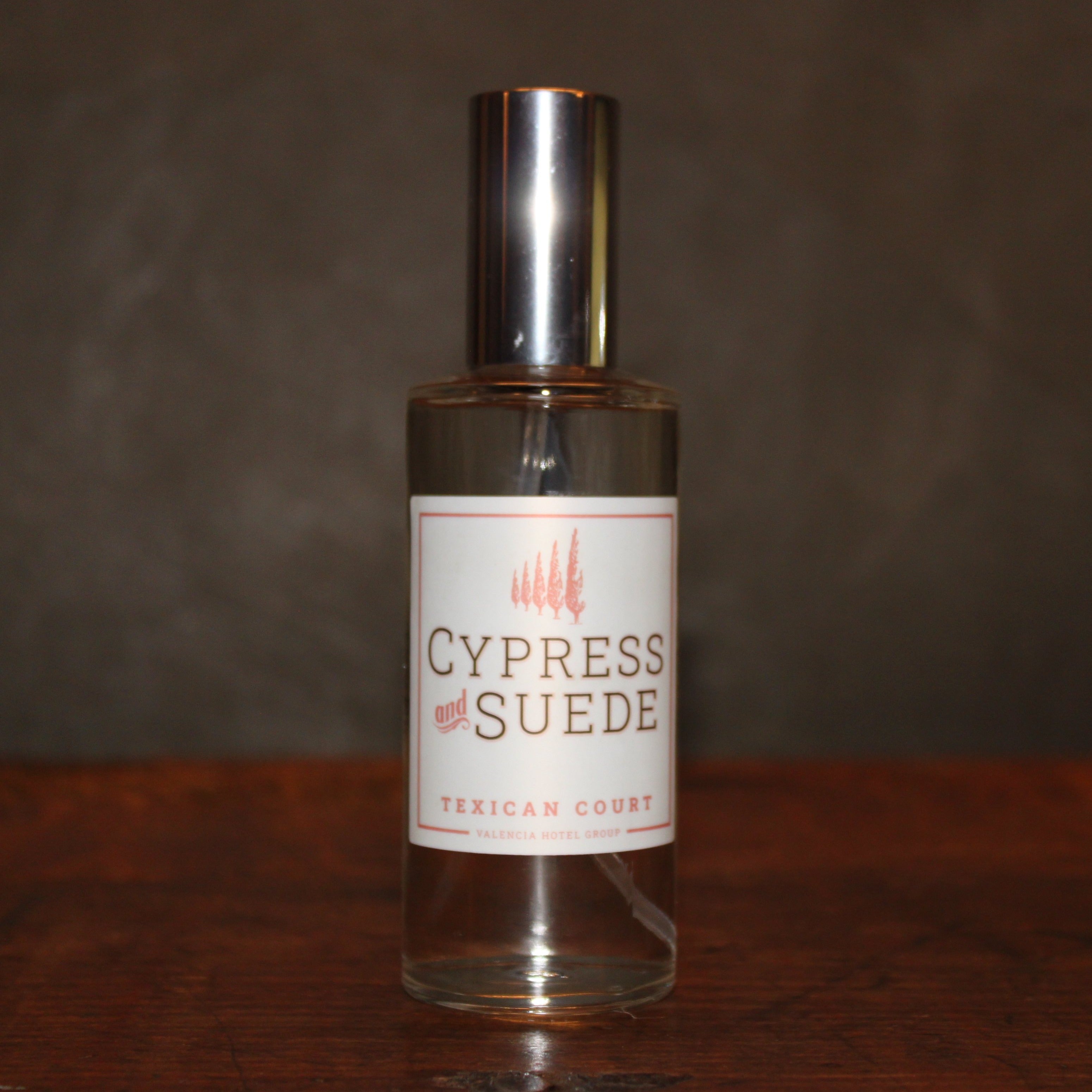 TEXICAN COURT SIGNATURE SCENT ROOM SPRAY I CYPRESS & SUEDE