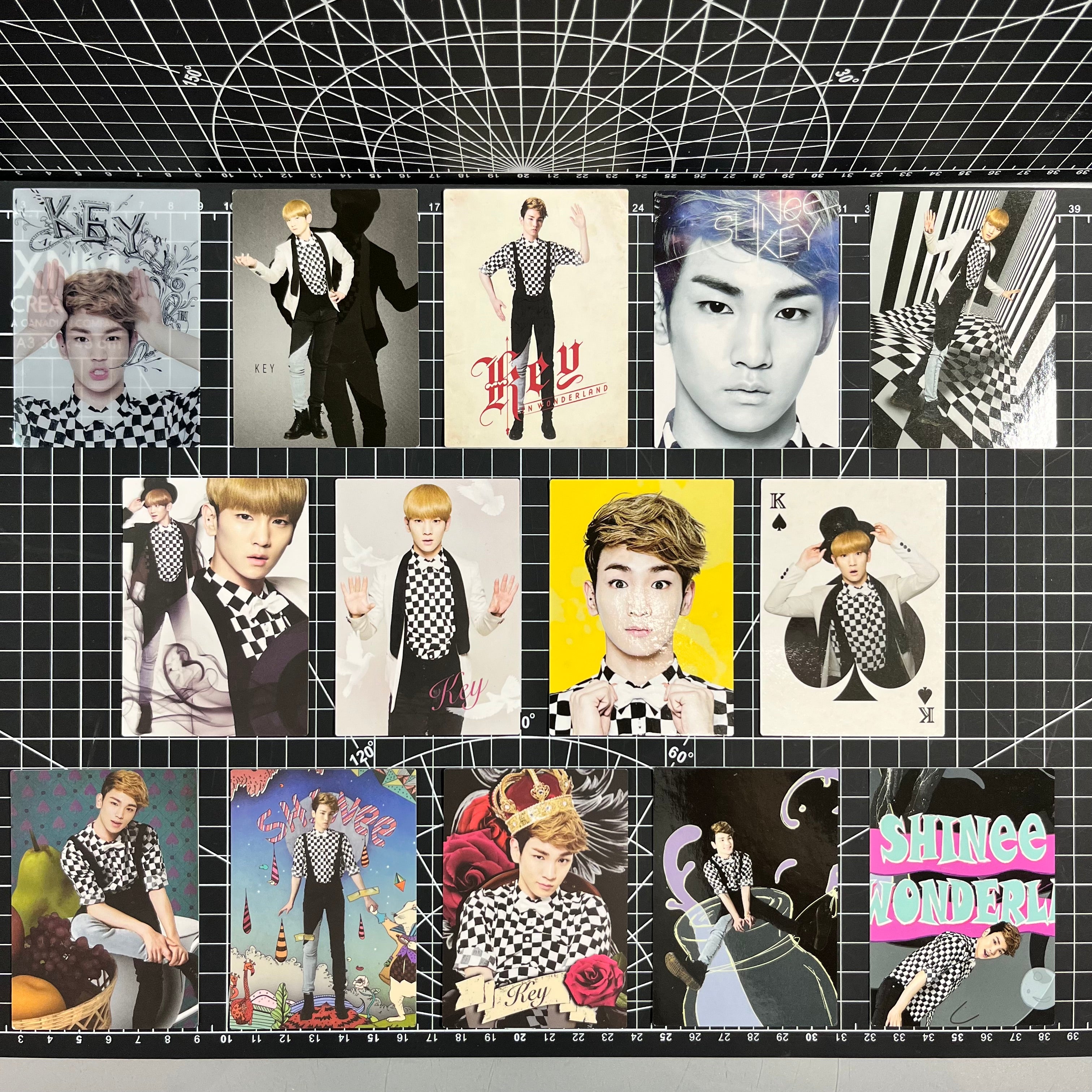 SHINee in Wonderland Official Photocard Star Collection Cards