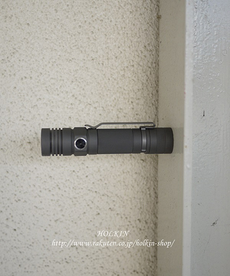 本体色：マットグレー】OLIGHT S30-Ti BATON チタン製ボディ【CREE XM