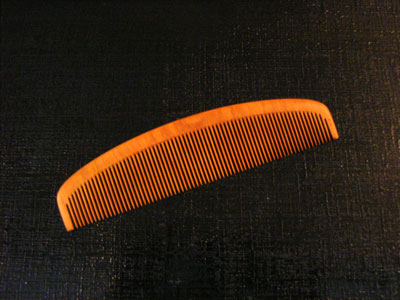 その58 上野「十三や」のつげ櫛の巻