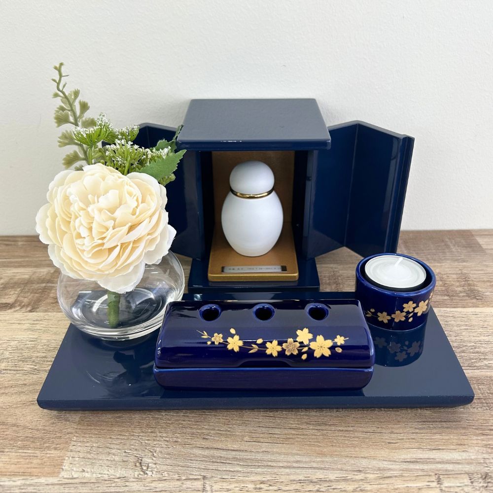 ミニ仏壇・祈りの小箱「瑠璃」 厨子タイプ小 （日本製・漆仕上げ