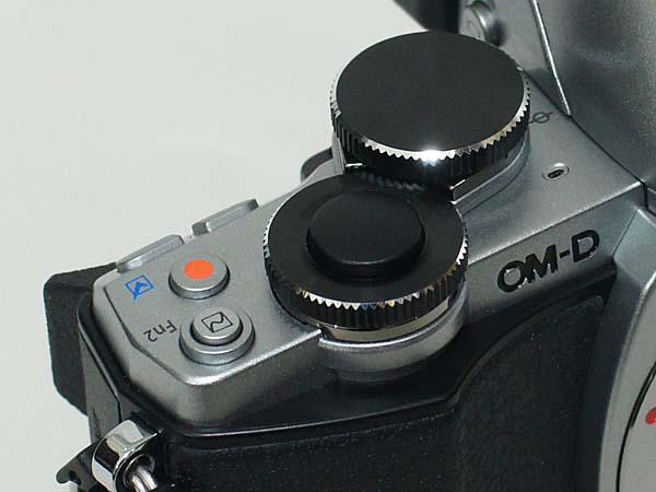 オリンパス OLYMPUS OM-D E-M10の徹底レビュー OMシリーズのエントリー