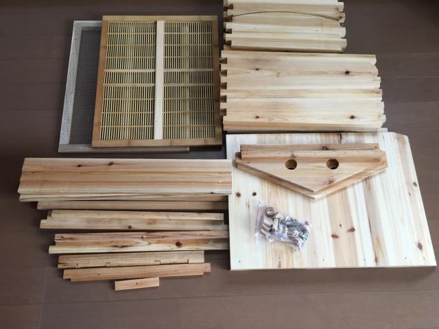 西洋ミツバチ用FLOW-HIVE（フローハイブ）簡単自動蜂蜜採取ができます