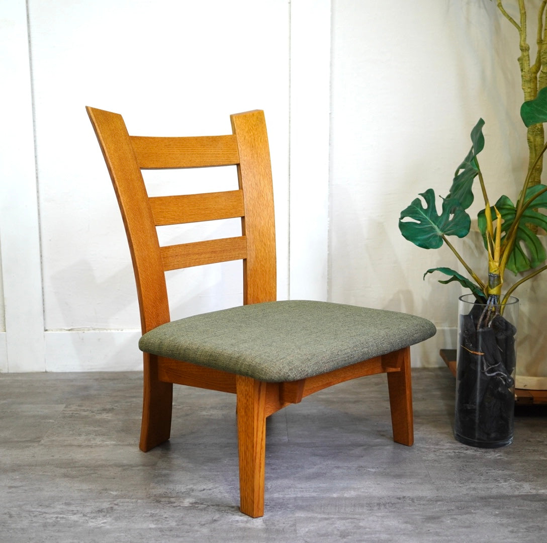 シラカワ オーク材 ダイニングチェア グリーン 低座 中古 緑 木 低め