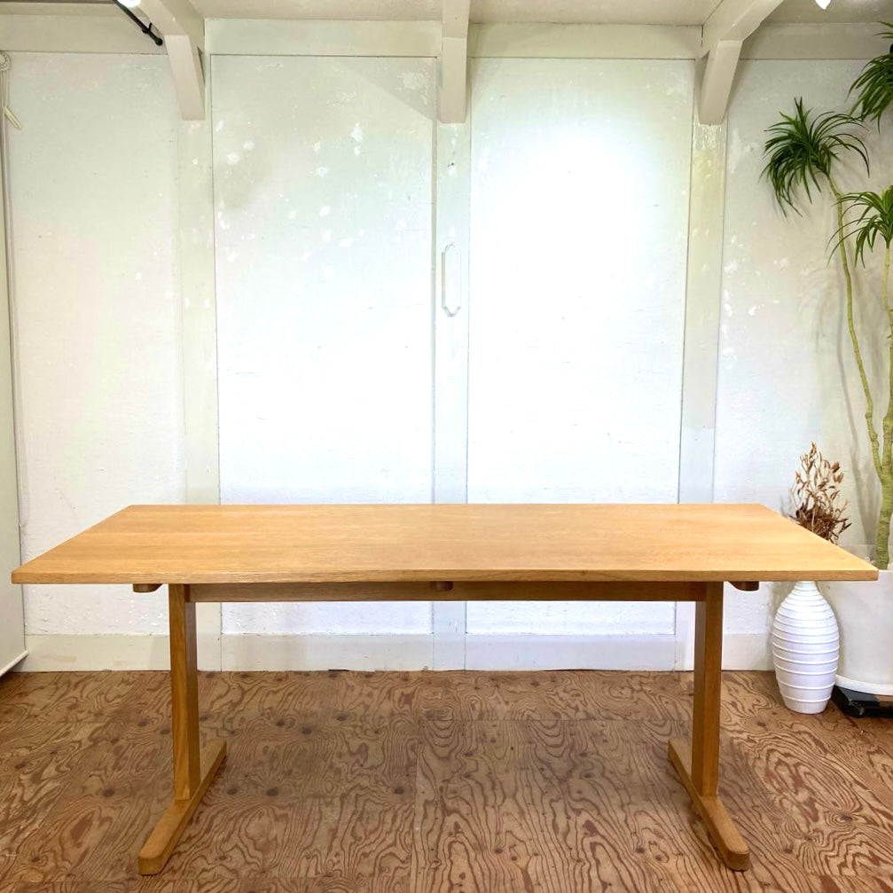 フレデリシア / FREDERICIA ダイニングテーブル 6443 ボーエ