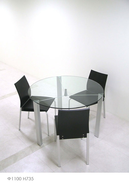 円形クリアガラス ダイニングテーブル