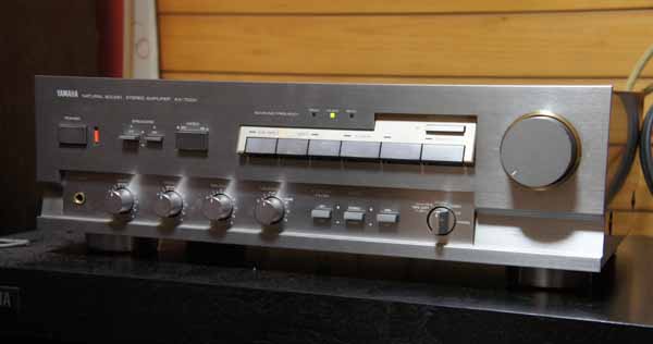 yamaha ax-700v