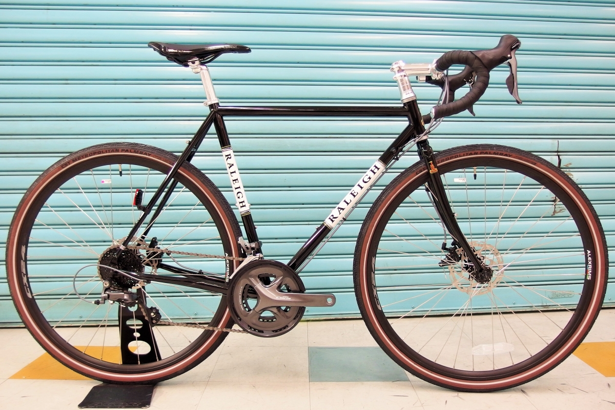 入荷速報】古き良き…だけじゃなく今時グラベル仕様も♪『Carlton-DC