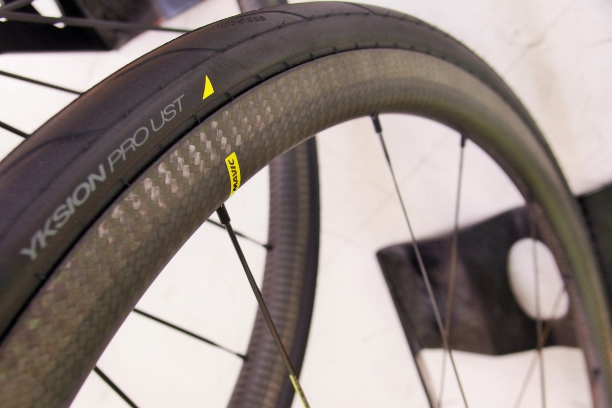 アウトレット】在庫処分！『MAVIC KSYRIUM PRO CARBON SL 』UST対応