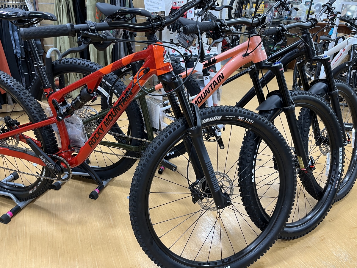 Rocky Mountainのフルサス『ELEMENT』入荷！トレイルライドや王滝