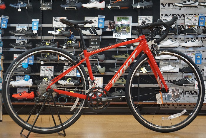 在庫限り！10万円を切るハイレベルエントリーロード『GIANT CONTEND