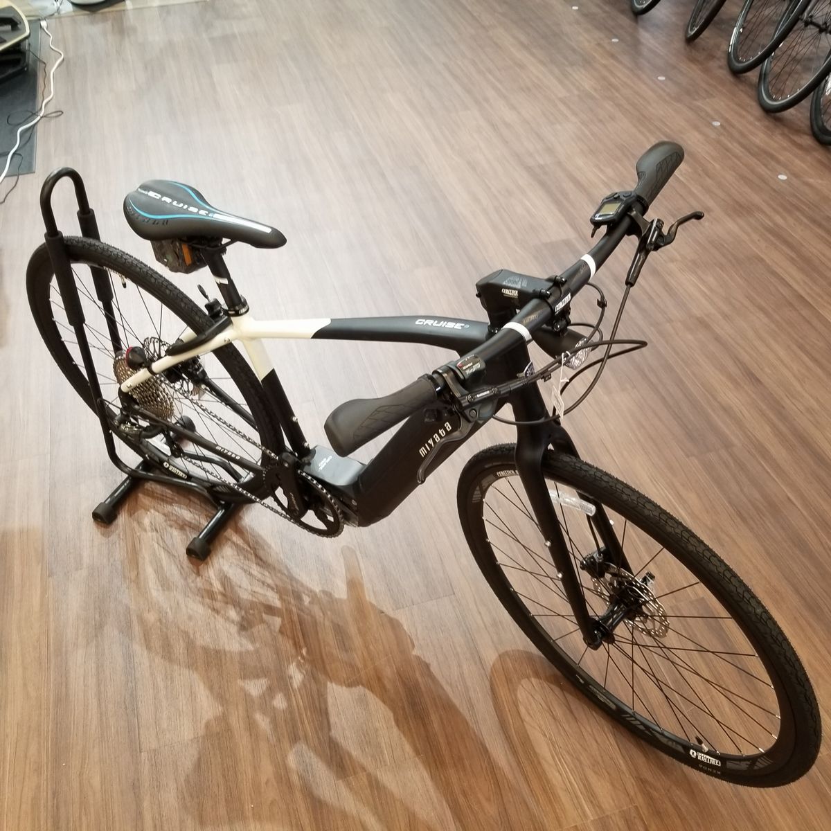 アウトレット】MIYATAのE-BIKEがB品特価！【CRUISE i 6180】 | 越谷で