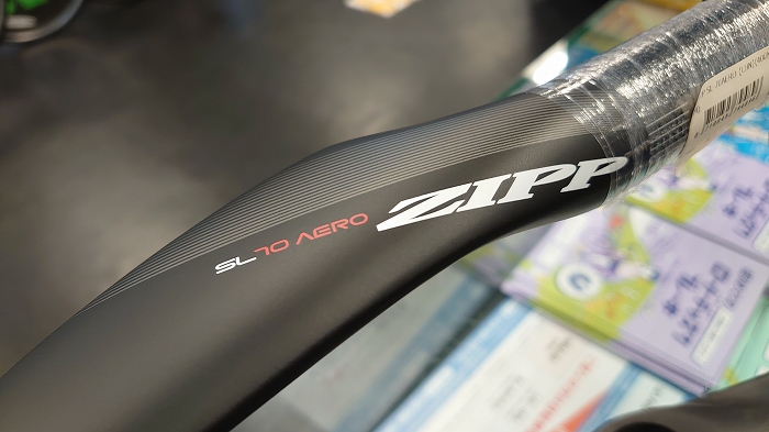 鈴鹿対策!!】高剛性!! エアロハンドルと極太ステムは如何ですか