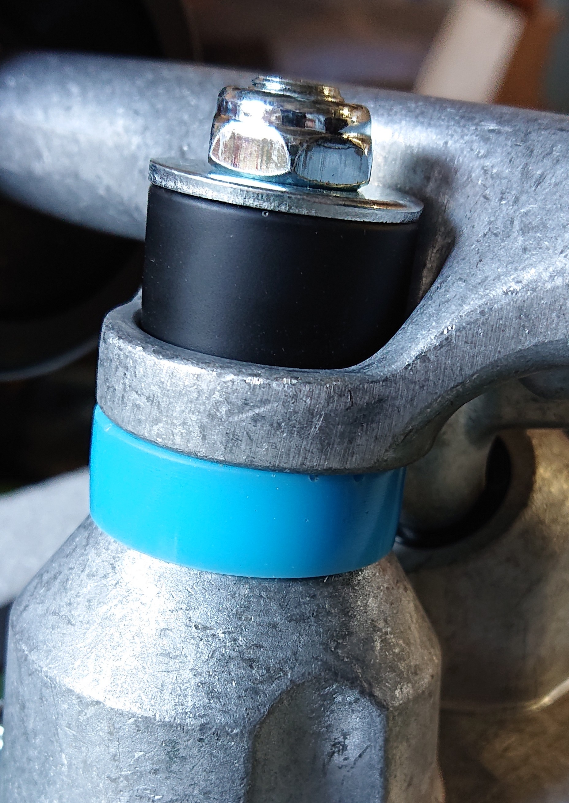 ONE WORLD LTD. / SURF SKATE ITALO PRO AIR | SWELLTECH