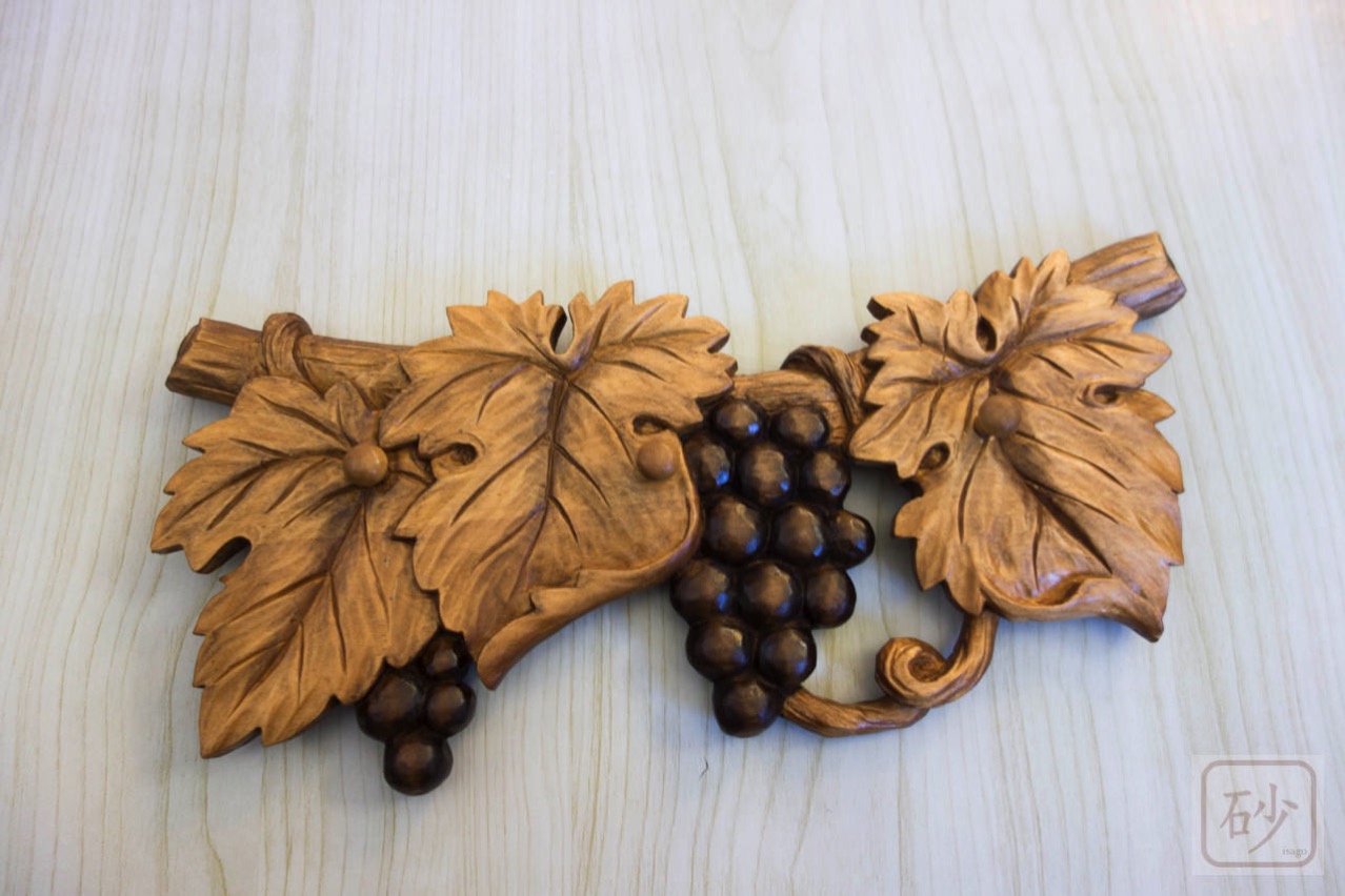 木彫りのキーフック ブドウ | 木を彫る日々