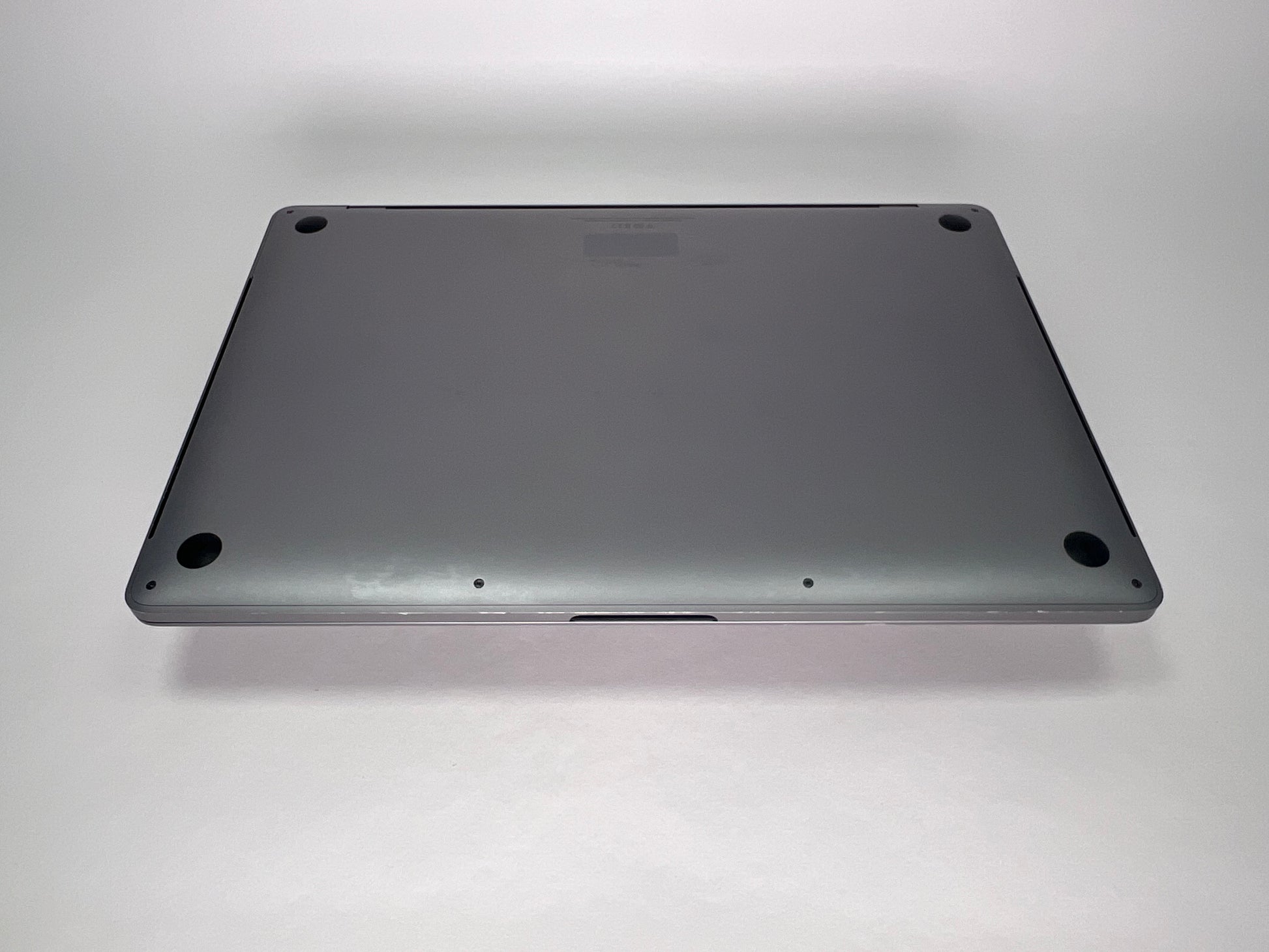 MacBook Pro (2019) 15-inch – Intel Core i9 2.3GHz • Radeon Pro 560X –