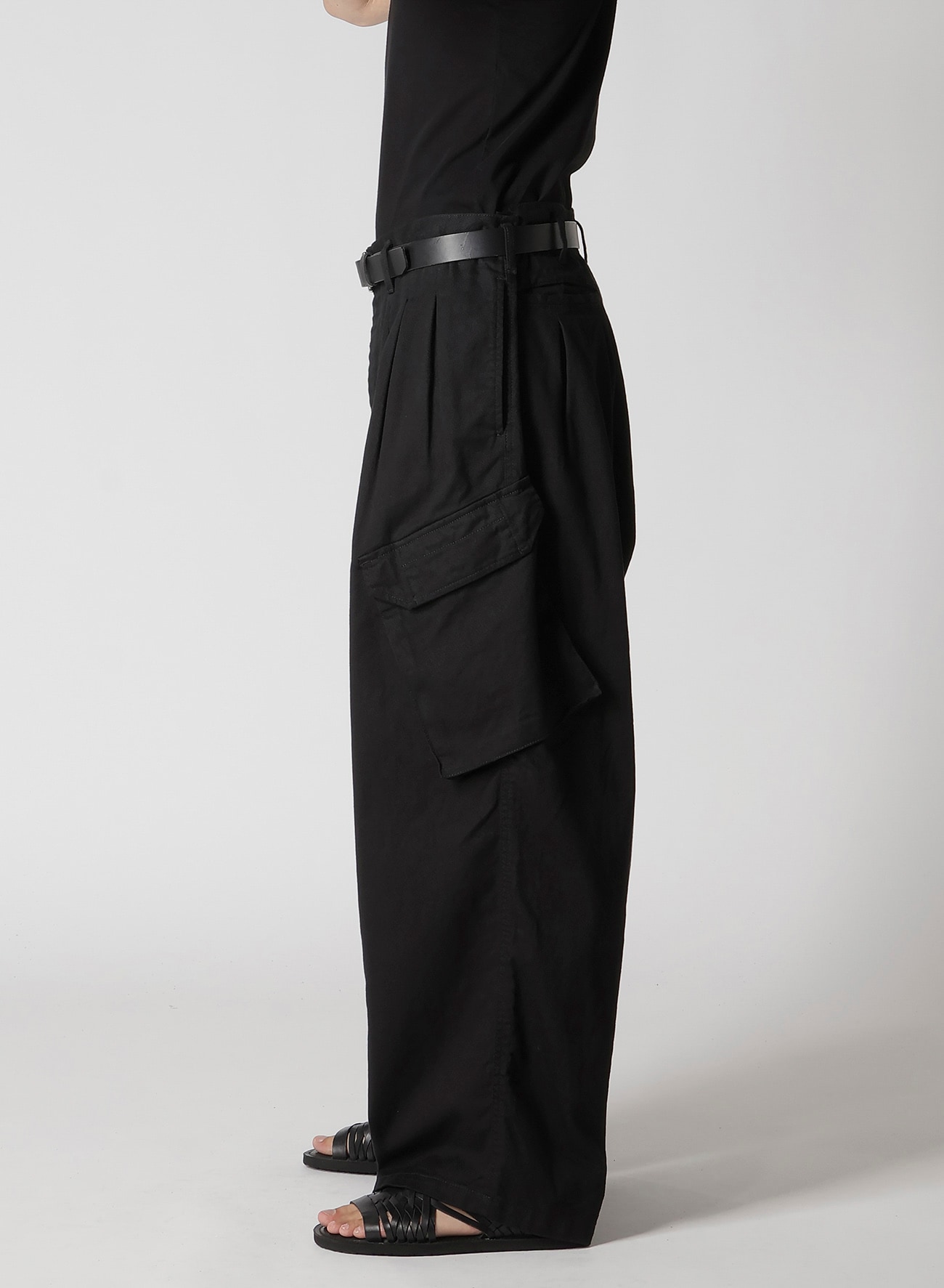 BS/ KATSURAGI 12 TUCKS WORK PANTS(S Black): Yohji Yamamoto POUR