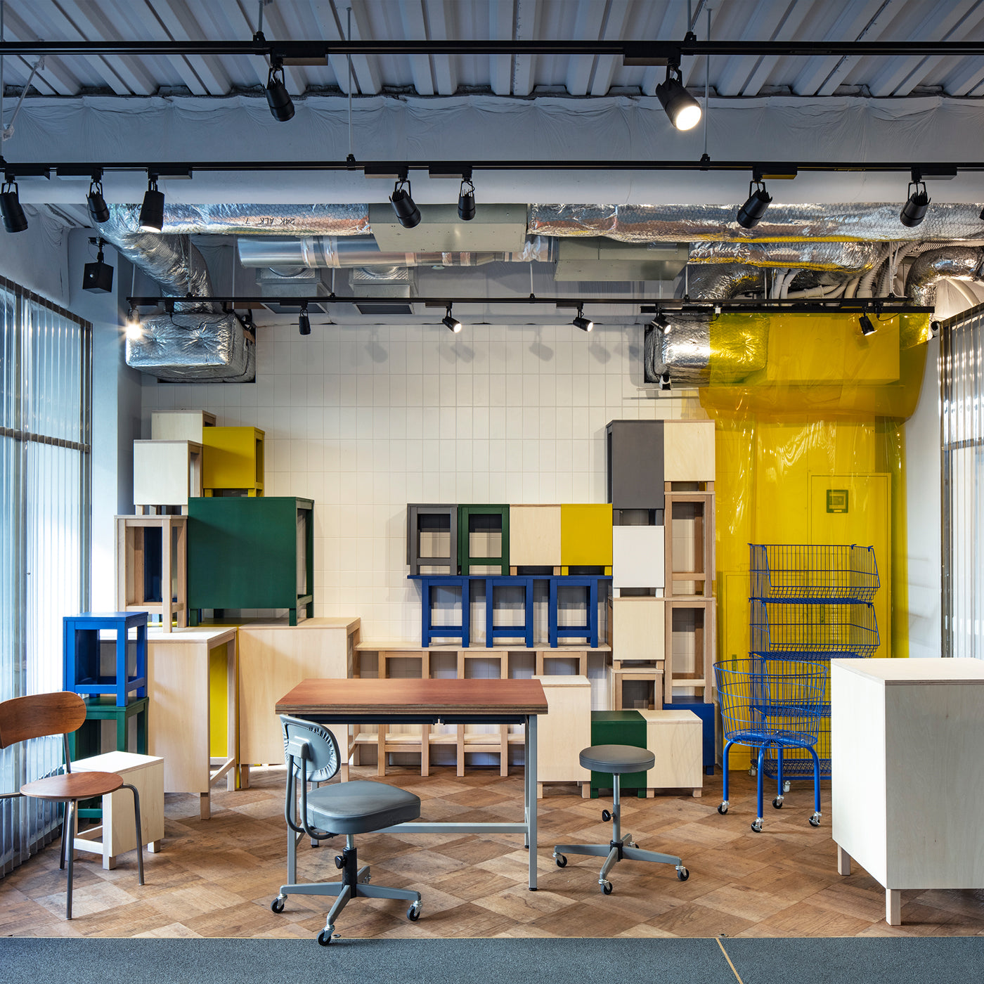 CIRCLE BASKET BLUE ＊ サークルバスケット ブルー | THINK OF THINGS