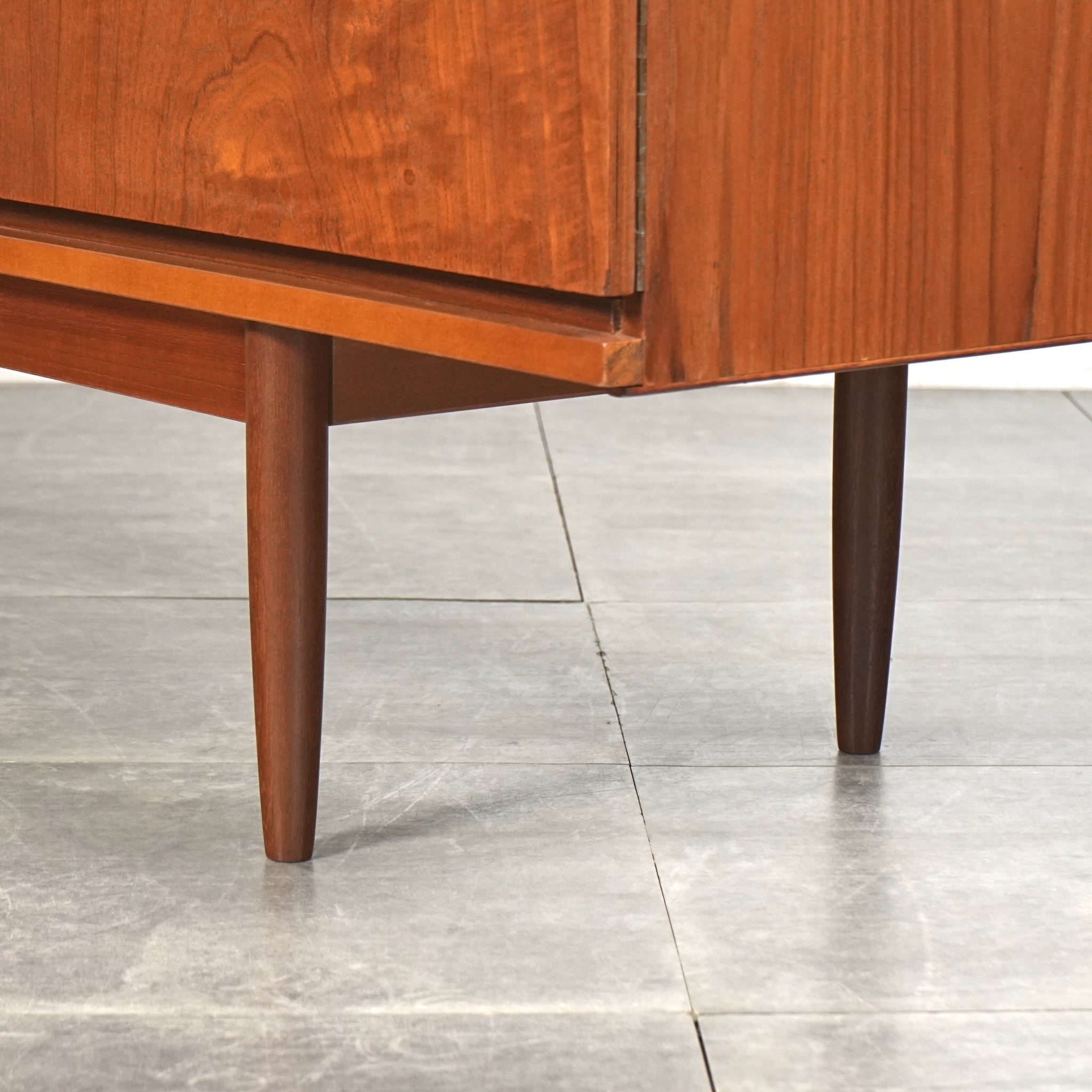 Austinsuite】ヴィンテージ サイドボード – TIME HYPE