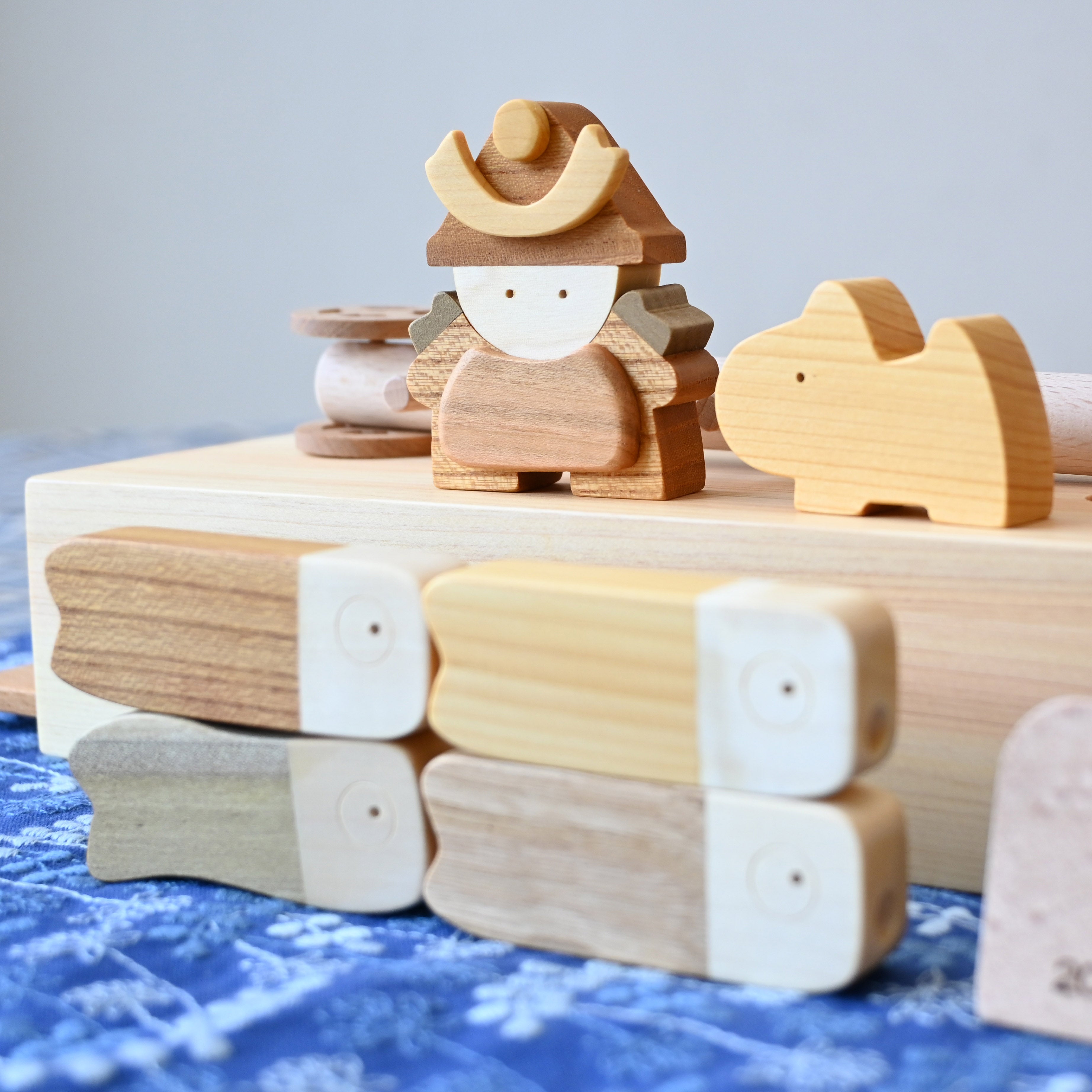 鯉のぼり☆コンパクトな室内用の五月人形 – TOYHOF倉敷