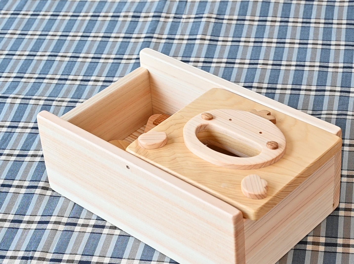 あかちゃんのもぐもぐボックス – TOYHOF倉敷