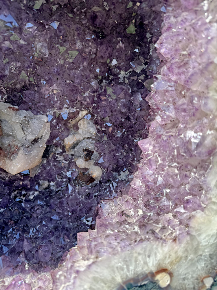 楽天市場】天然 紫水晶 特大 アメジスト ドーム 原石 大きい