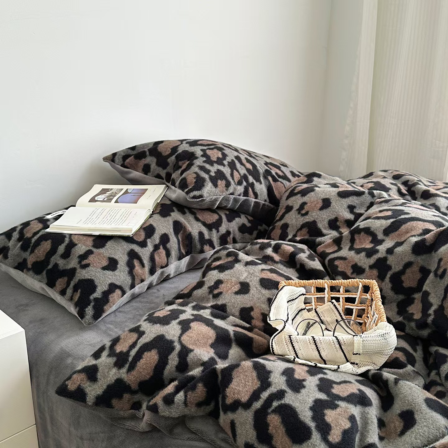 楽天市場】ヒョウ柄（寝具カバー・シーツ｜寝具）：インテリア・寝具