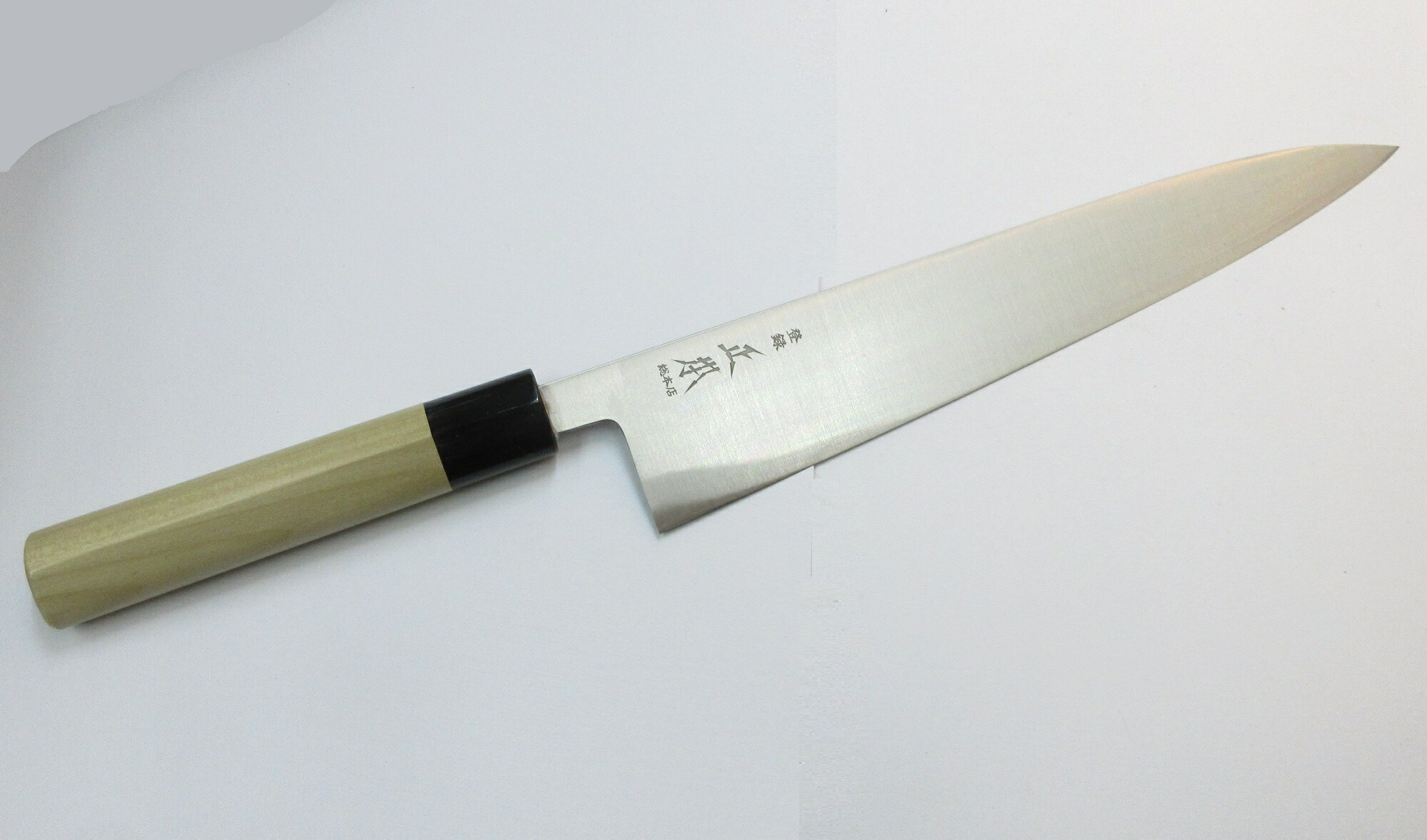 正本総本店 薄刃包丁 正本総本店 本霞 白ニ鋼 角型薄刃包丁 180mm 朴柄 – 清助刃物 Japan