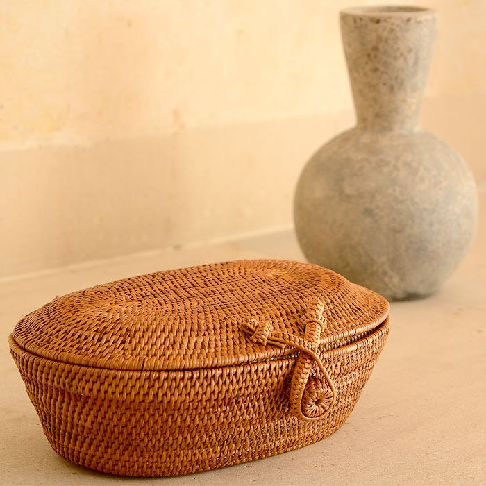 楽天市場】アタで編まれた楕円形のフタ付き小物入れバスケット L 収納